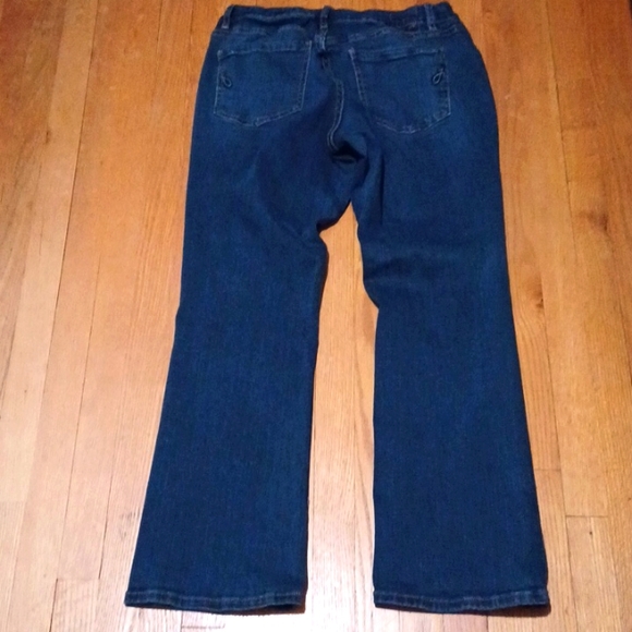 JAG jeans midrise boot leg sz. 14R Dark wash.
10” rise. 29” inseam 16”waist - Picture 3 of 11